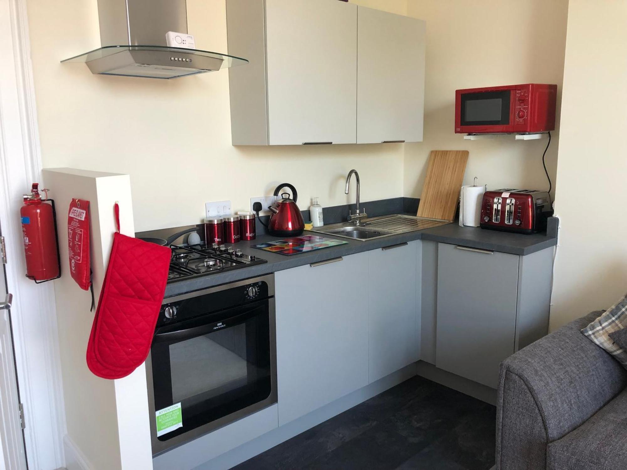 Wight On The Beach, Sleeps 4, Free Off Road Parking, Balcony With Sea Views Ryde  Eksteriør bilde